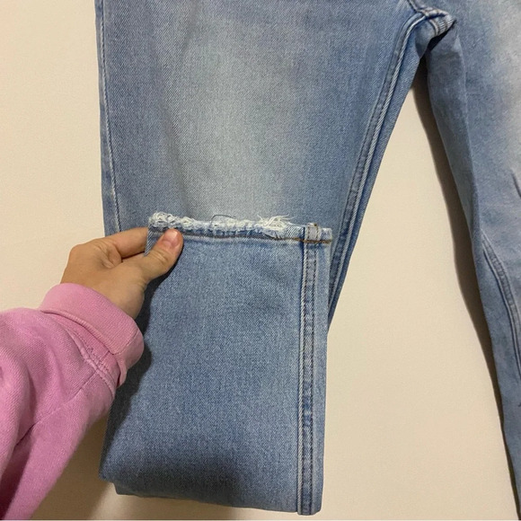 Abercrombie & Fitch The Skinny High Rise Jeans - Picture 4 of 9